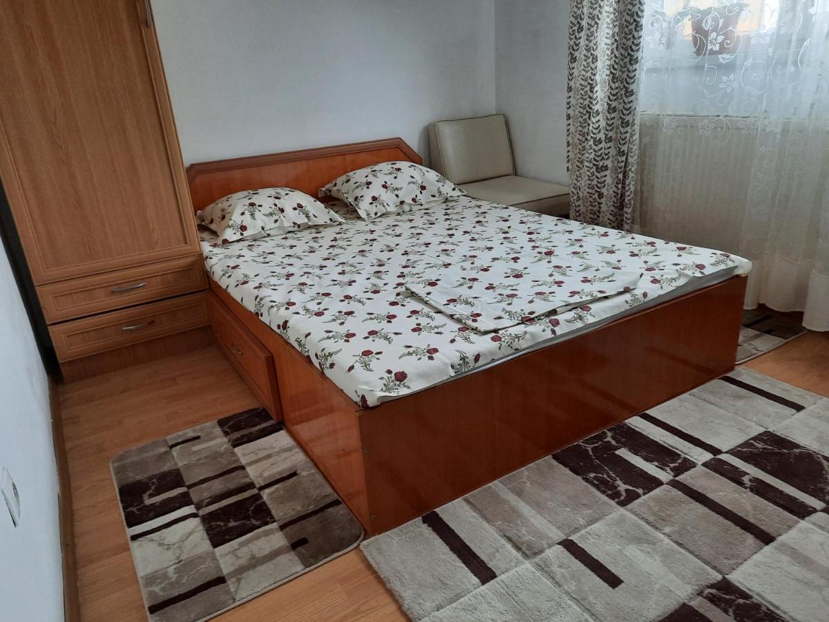 Апартаменты Casa Lica Качулата Экстерьер фото